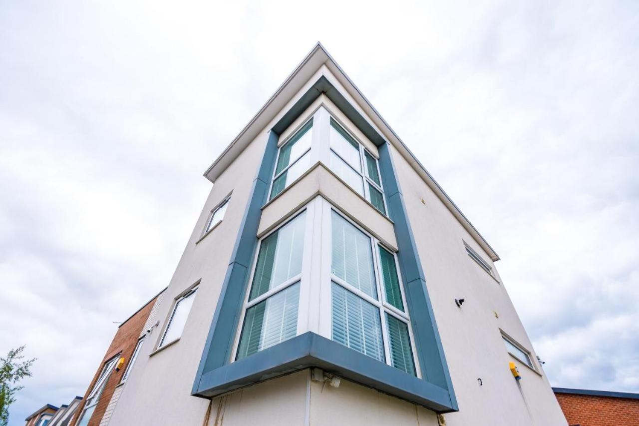 Royal Rooms At Coop Live Etihad, Sports City Manchester Exterior photo
