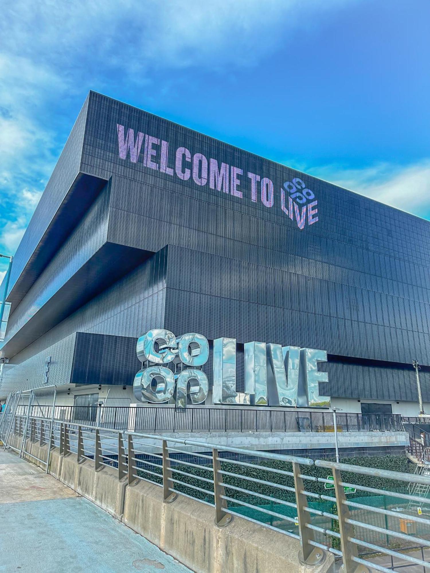 Royal Rooms At Coop Live Etihad, Sports City Manchester Exterior photo